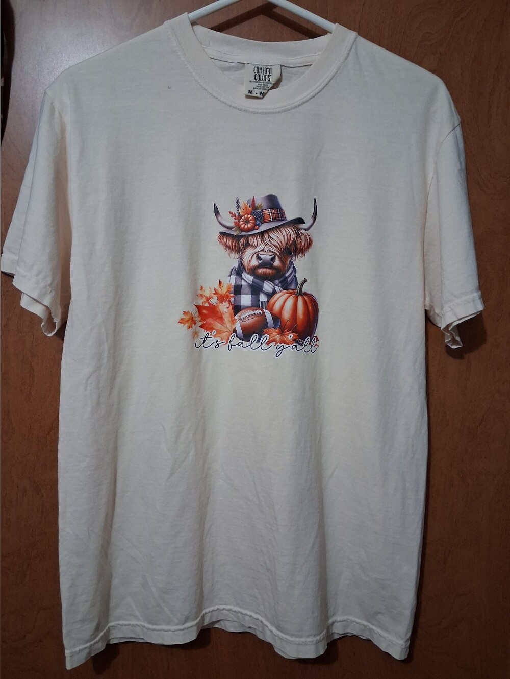 Comfort Colors Cream Womens' Short Sleeve Tee with Fall Highland Cow Graphic